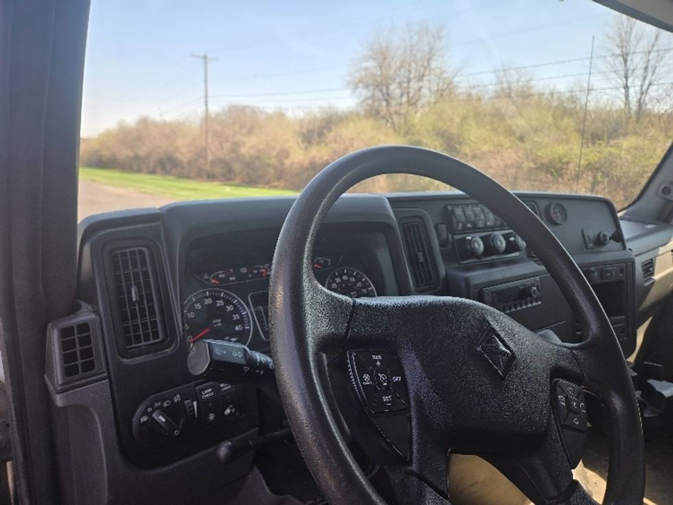 Medium Duty Box Truck-Light and Medium Duty Trucks-International-2023-MV607-White Deer-PA-182,115\n\t\tmiles-$ 54,000 - Image 17