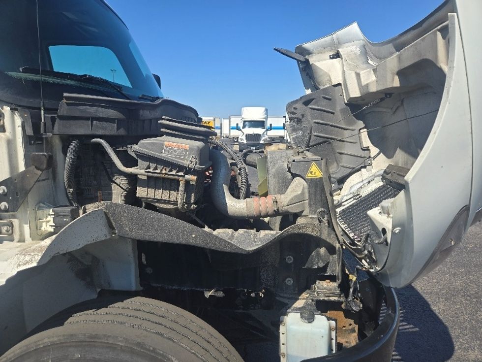 Medium Duty Box Truck-Light and Medium Duty Trucks-International-2023-MV607-White Deer-PA-182,115\n\t\tmiles-$ 54,000 - Image 23