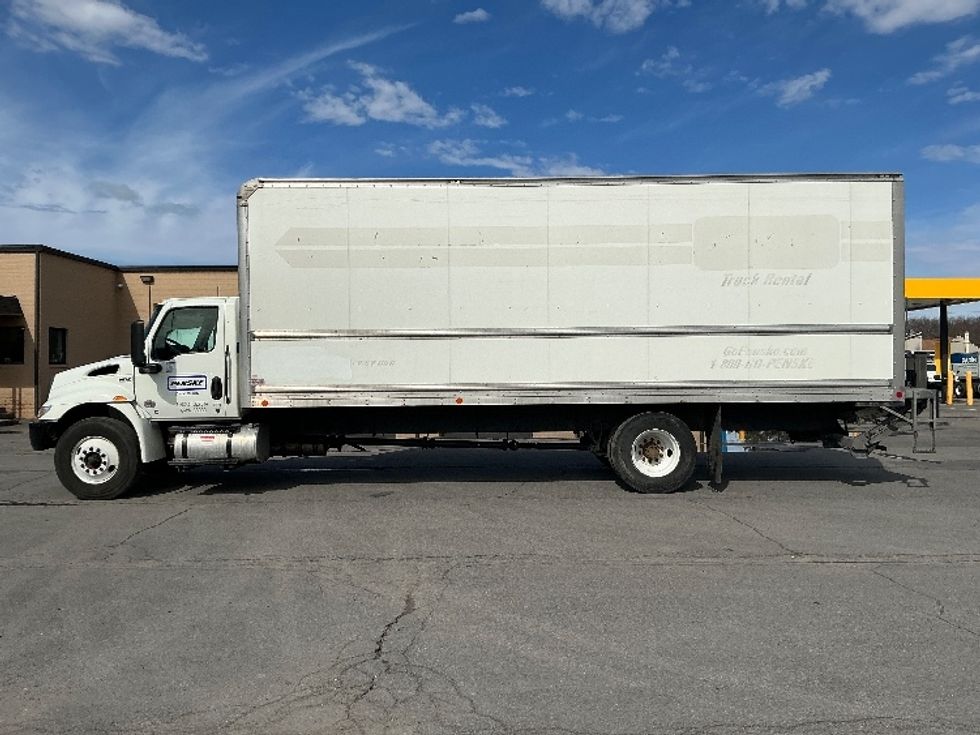 Medium Duty Box Truck-Light and Medium Duty Trucks-International-2023-MV607-Wilkes Barre-PA-191,097\n\t\tmiles-$ 61,000 - Image 4