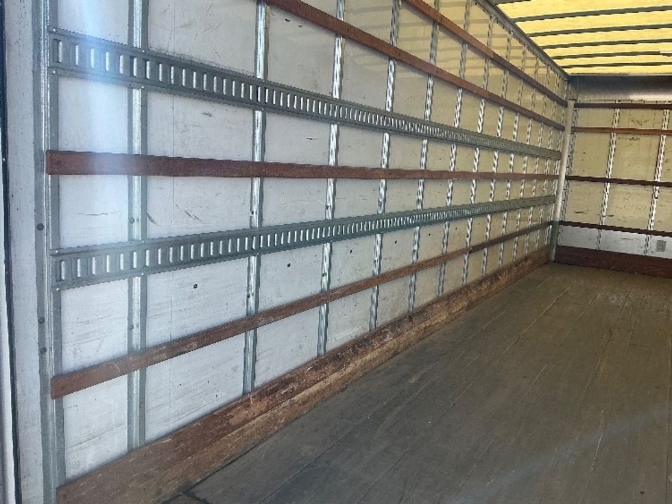 Medium Duty Box Truck-Light and Medium Duty Trucks-International-2023-MV607-Wilkes Barre-PA-191,097\n\t\tmiles-$ 61,000 - Image 11