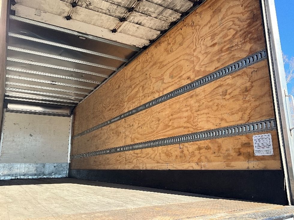 Medium Duty Box Truck-Light and Medium Duty Trucks-International-2023-MV607-Wilkes Barre-PA-293,500\n\t\tmiles-$ 47,500 - Image 11