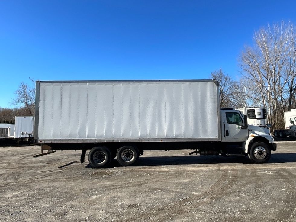 Medium Duty Box Truck-Light and Medium Duty Trucks-International-2023-MV607-Wilkes Barre-PA-293,500\n\t\tmiles-$ 47,500 - Image 14