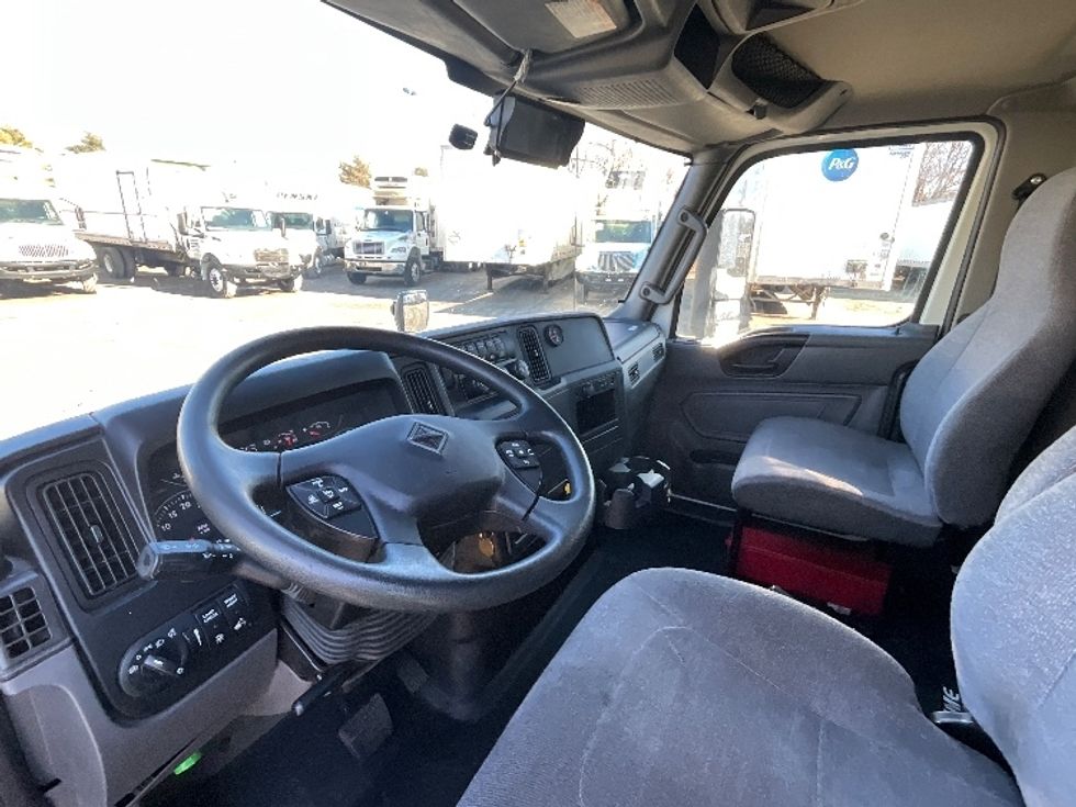 Medium Duty Box Truck-Light and Medium Duty Trucks-International-2023-MV607-Wilkes Barre-PA-293,500\n\t\tmiles-$ 47,500 - Image 16