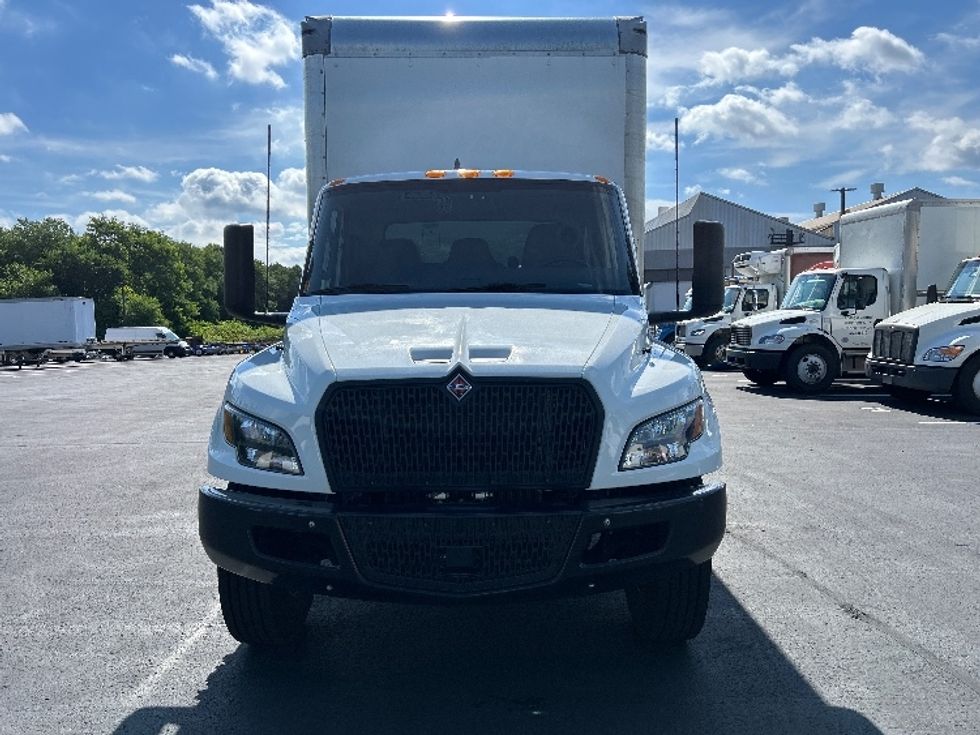 Medium Duty Box Truck-Light and Medium Duty Trucks-International-2023-MV607N-Akron-OH-218,896\n\t\tmiles-$ 59,000 - Image 2