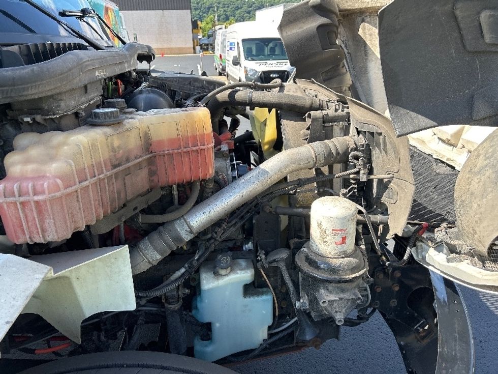 Medium Duty Box Truck-Light and Medium Duty Trucks-International-2023-MV607N-Akron-OH-218,896\n\t\tmiles-$ 59,000 - Image 22