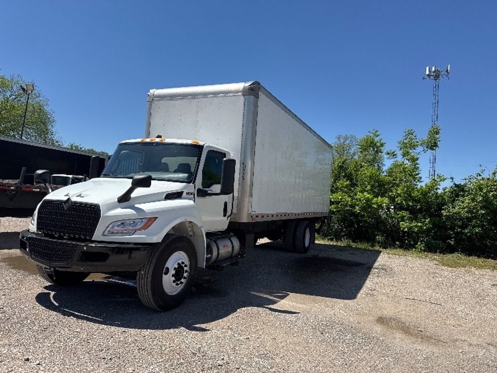 Medium Duty Box Truck-Light and Medium Duty Trucks-International-2023-MV607N-Dallas-TX-326,238\n\t\tmiles-$ 35,250 - Image 1