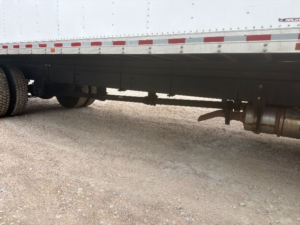 Medium Duty Box Truck-Light and Medium Duty Trucks-International-2023-MV607N-Dallas-TX-326,238\n\t\tmiles-$ 35,250 - Image 14