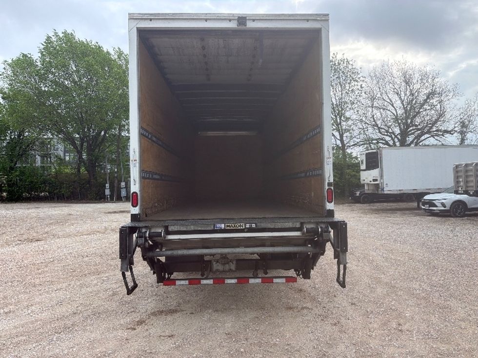 Medium Duty Box Truck-Light and Medium Duty Trucks-International-2023-MV607N-Dallas-TX-326,238\n\t\tmiles-$ 35,250 - Image 8