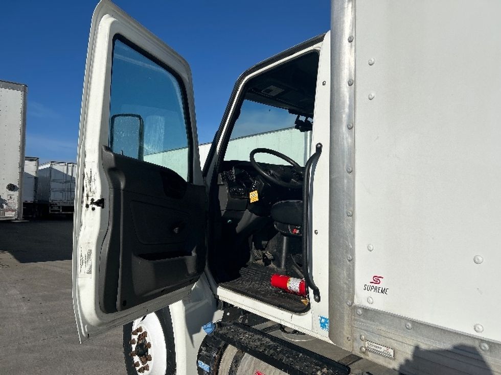 Medium Duty Box Truck-Light and Medium Duty Trucks-International-2023-MV607N-Des Moines-IA-152,810\n\t\tmiles-$ 68,500 - Image 16