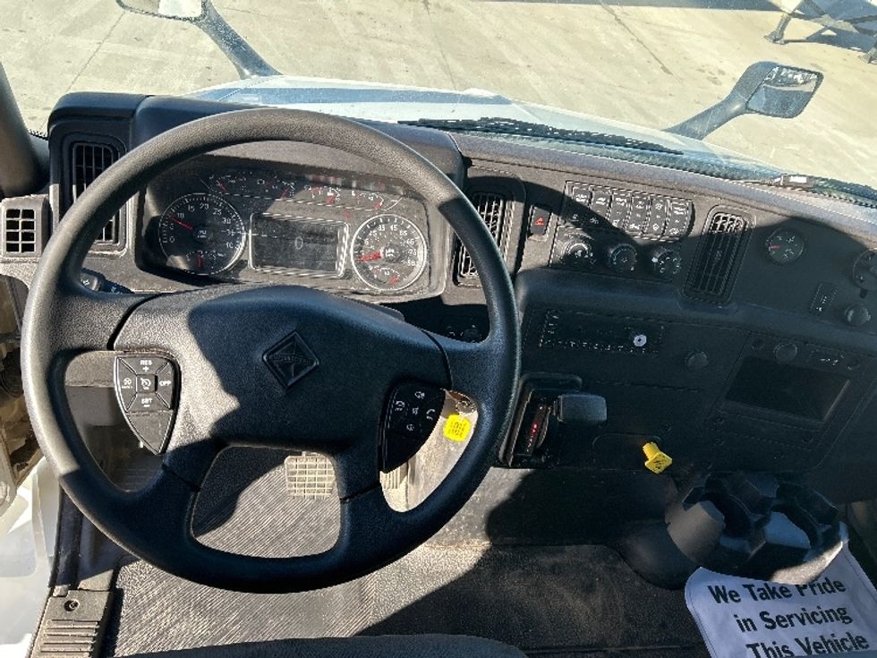 Medium Duty Box Truck-Light and Medium Duty Trucks-International-2023-MV607N-Des Moines-IA-152,810\n\t\tmiles-$ 68,500 - Image 18