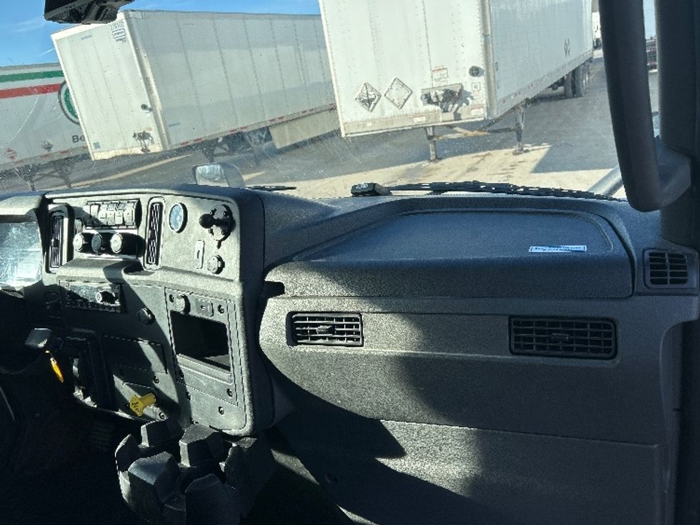 Medium Duty Box Truck-Light and Medium Duty Trucks-International-2023-MV607N-Des Moines-IA-152,810\n\t\tmiles-$ 68,500 - Image 21