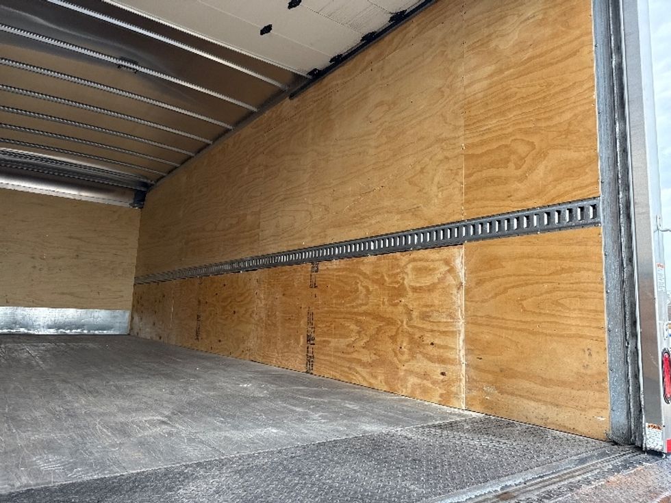 Medium Duty Box Truck-Light and Medium Duty Trucks-International-2023-MV607N-East Chicago-IN-28,992\n\t\tmiles-$ 79,250 - Image 11