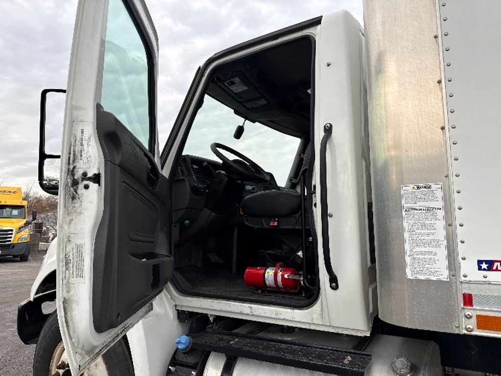 Medium Duty Box Truck-Light and Medium Duty Trucks-International-2023-MV607N-East Chicago-IN-28,992\n\t\tmiles-$ 79,250 - Image 15