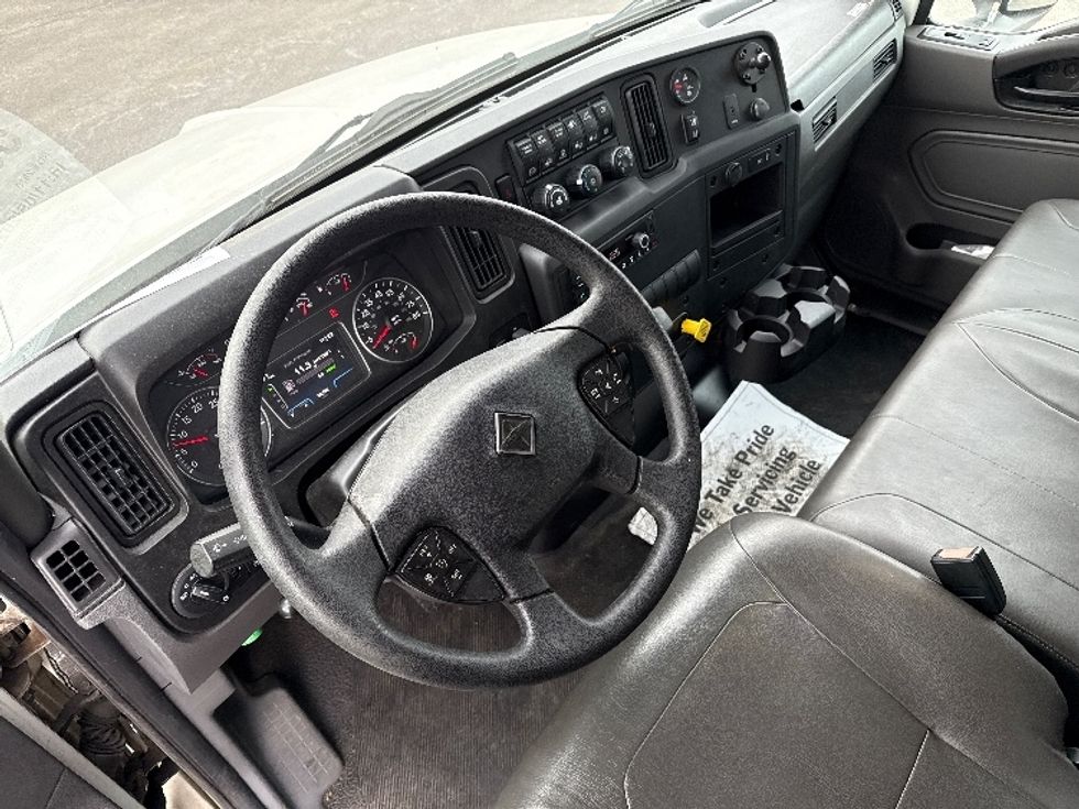 Medium Duty Box Truck-Light and Medium Duty Trucks-International-2023-MV607N-East Chicago-IN-28,992\n\t\tmiles-$ 79,250 - Image 16