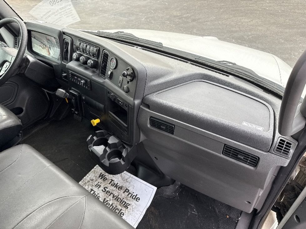 Medium Duty Box Truck-Light and Medium Duty Trucks-International-2023-MV607N-East Chicago-IN-28,992\n\t\tmiles-$ 79,250 - Image 20