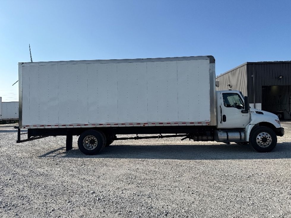 Medium Duty Box Truck-Light and Medium Duty Trucks-International-2023-MV607N-Findlay-OH-229,086\n\t\tmiles-$ 47,000 - Image 15