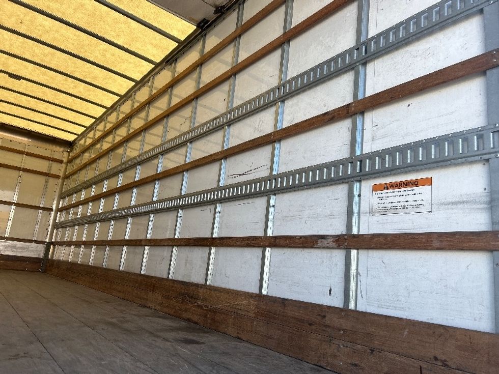 Medium Duty Box Truck-Light and Medium Duty Trucks-International-2023-MV607N-Greeley-CO-264,025\n\t\tmiles-$ 41,250 - Image 11