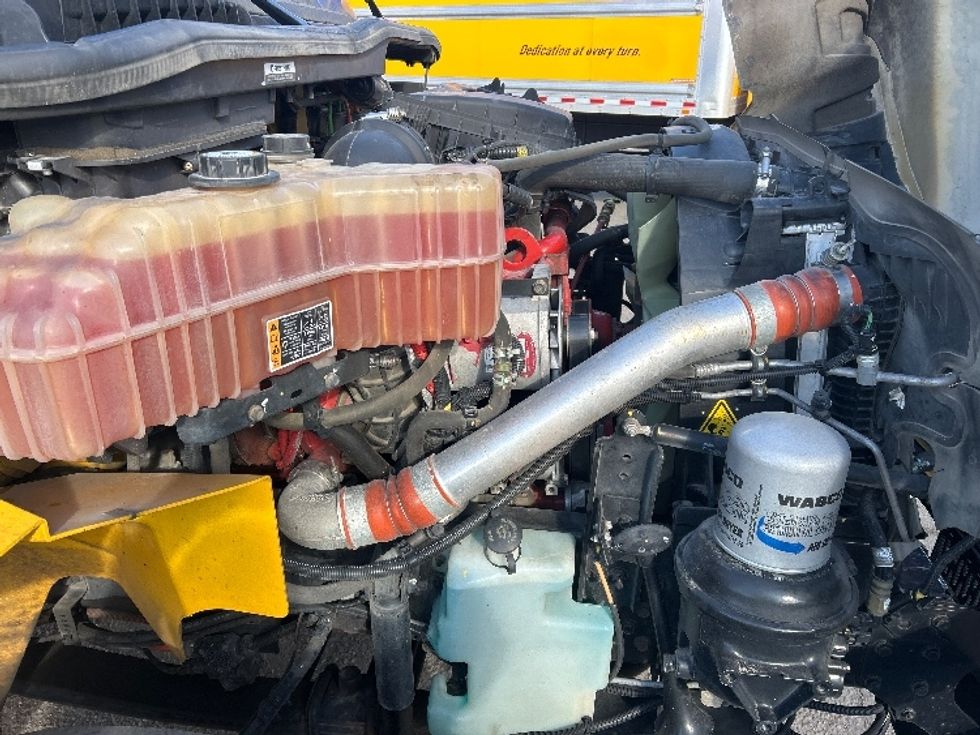 Medium Duty Box Truck-Light and Medium Duty Trucks-International-2023-MV607N-Greeley-CO-264,025\n\t\tmiles-$ 41,250 - Image 21