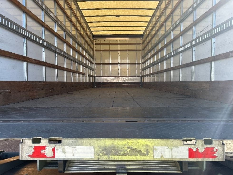 Medium Duty Box Truck-Light and Medium Duty Trucks-International-2023-MV607N-Greeley-CO-264,025\n\t\tmiles-$ 41,250 - Image 9