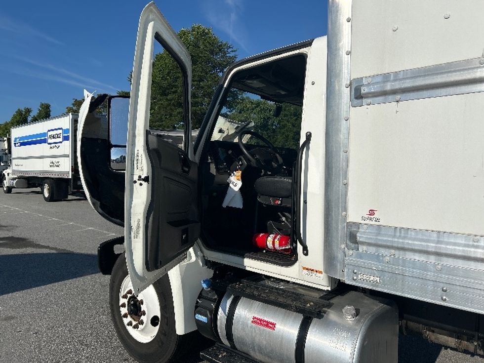 Medium Duty Box Truck-Light and Medium Duty Trucks-International-2023-MV607N-Greensboro-NC-212,978\n\t\tmiles-$ 61,000 - Image 16