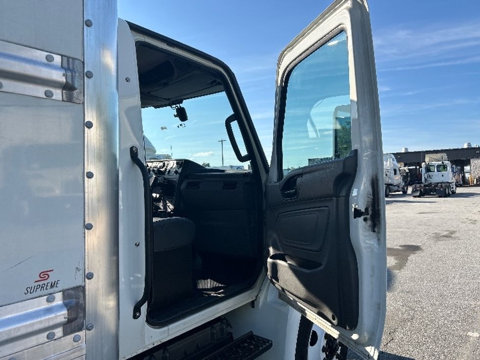 Medium Duty Box Truck-Light and Medium Duty Trucks-International-2023-MV607N-Greensboro-NC-212,978\n\t\tmiles-$ 61,000 - Image 20