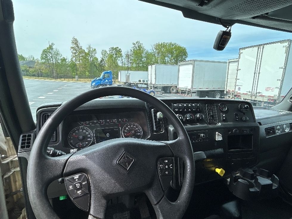 Medium Duty Box Truck-Light and Medium Duty Trucks-International-2023-MV607N-Greensboro-NC-222,165\n\t\tmiles-$ 56,750 - Image 19