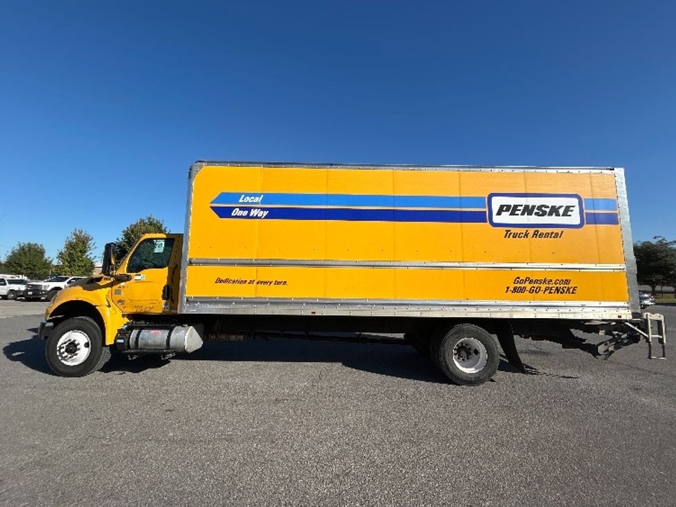 Medium Duty Box Truck-Light and Medium Duty Trucks-International-2023-MV607N-Lafayette-LA-178,006\n\t\tmiles-$ 54,250 - Image 4