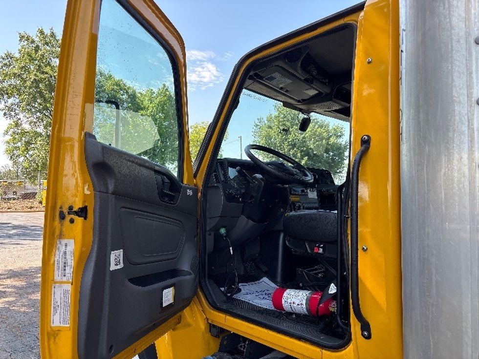 Medium Duty Box Truck-Light and Medium Duty Trucks-International-2023-MV607N-Little Rock-AR-247,312\n\t\tmiles-$ 46,000 - Image 15