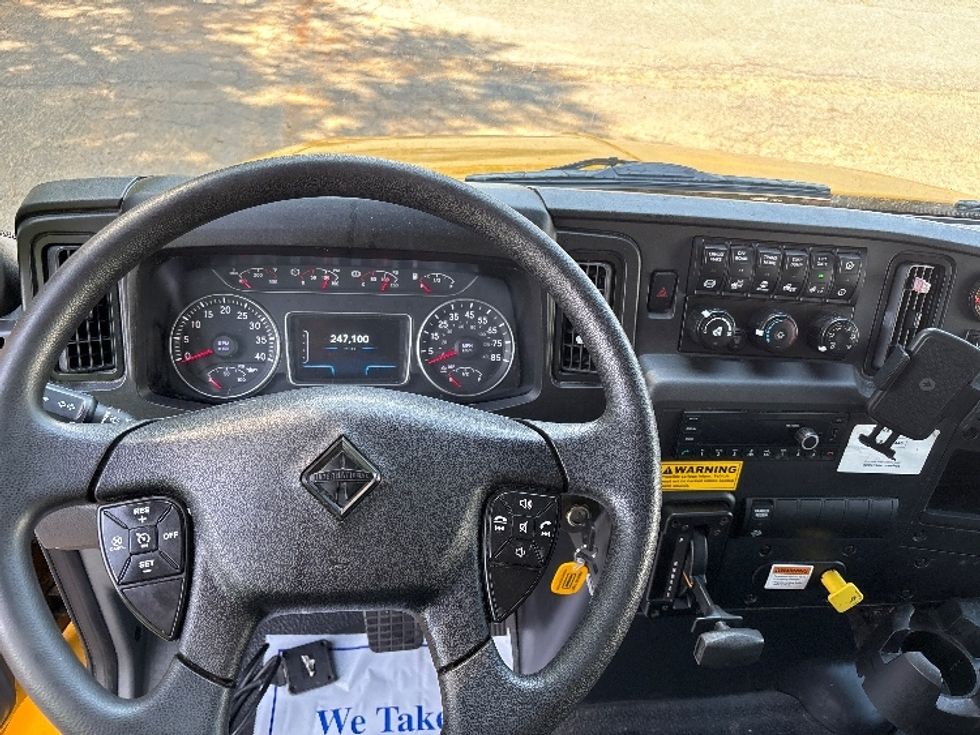 Medium Duty Box Truck-Light and Medium Duty Trucks-International-2023-MV607N-Little Rock-AR-247,312\n\t\tmiles-$ 46,000 - Image 17
