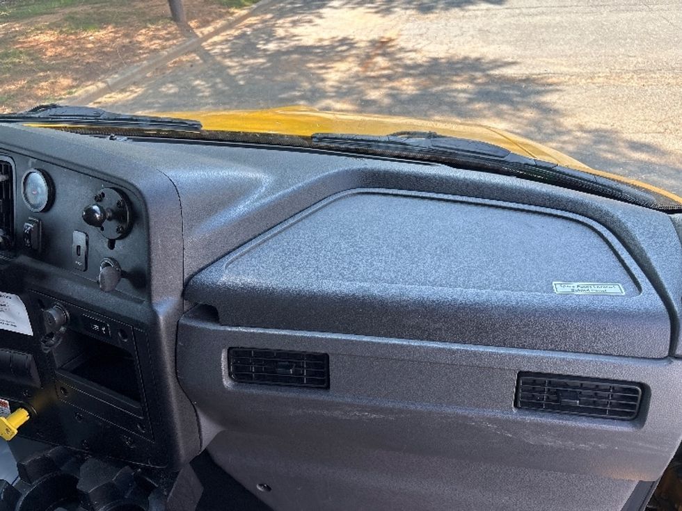 Medium Duty Box Truck-Light and Medium Duty Trucks-International-2023-MV607N-Little Rock-AR-247,312\n\t\tmiles-$ 46,000 - Image 20