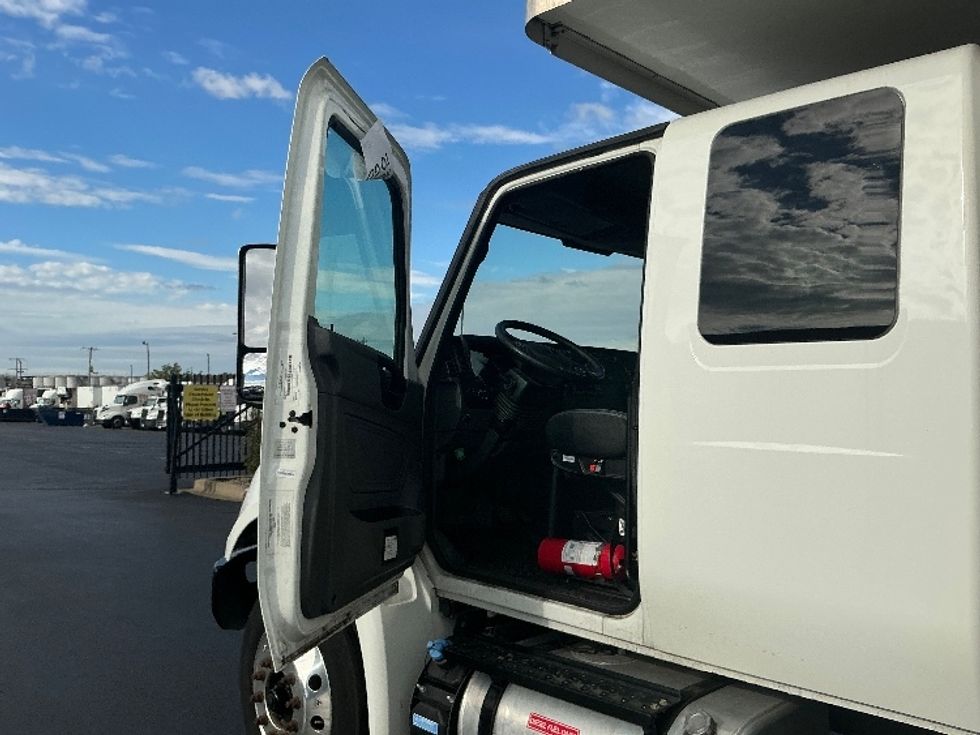 Medium Duty Box Truck-Light and Medium Duty Trucks-International-2023-MV607N-Melrose Park-IL-55,163\n\t\tmiles-$ 90,500 - Image 16