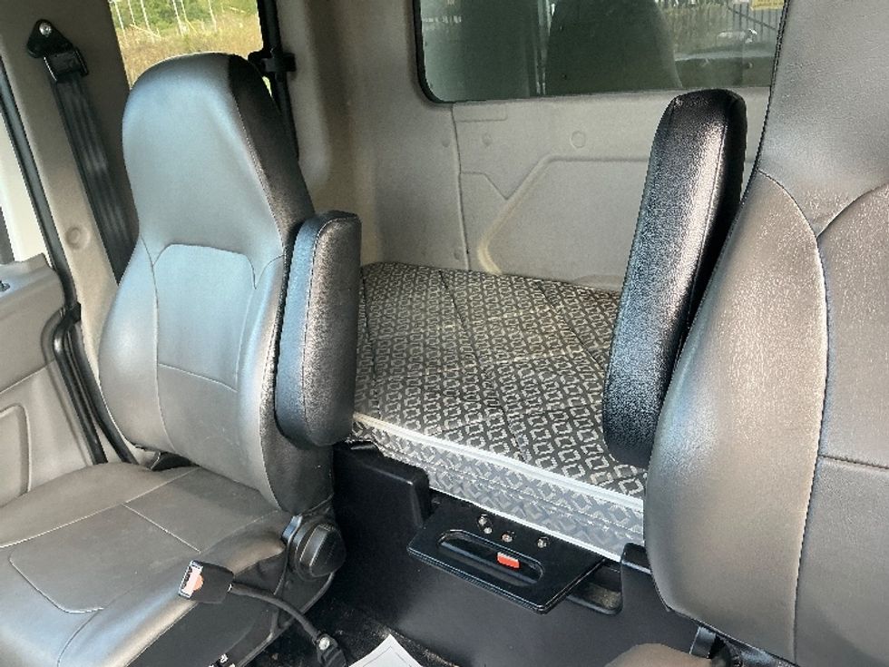 Medium Duty Box Truck-Light and Medium Duty Trucks-International-2023-MV607N-Melrose Park-IL-55,163\n\t\tmiles-$ 90,500 - Image 25