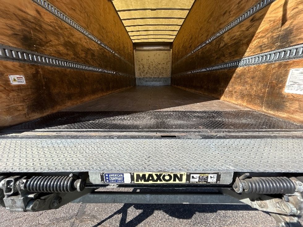 Medium Duty Box Truck-Light and Medium Duty Trucks-International-2023-MV607N-Memphis-TN-373,133\n\t\tmiles-$ 31,000 - Image 10