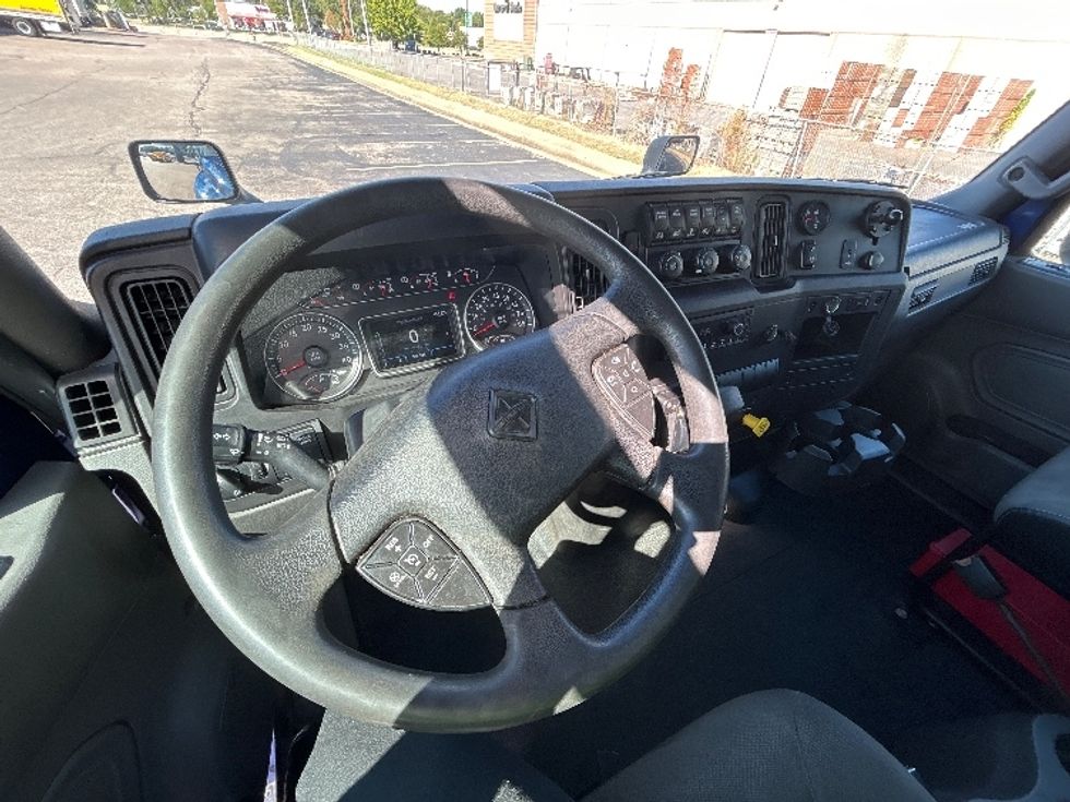 Medium Duty Box Truck-Light and Medium Duty Trucks-International-2023-MV607N-Memphis-TN-373,133\n\t\tmiles-$ 31,000 - Image 17