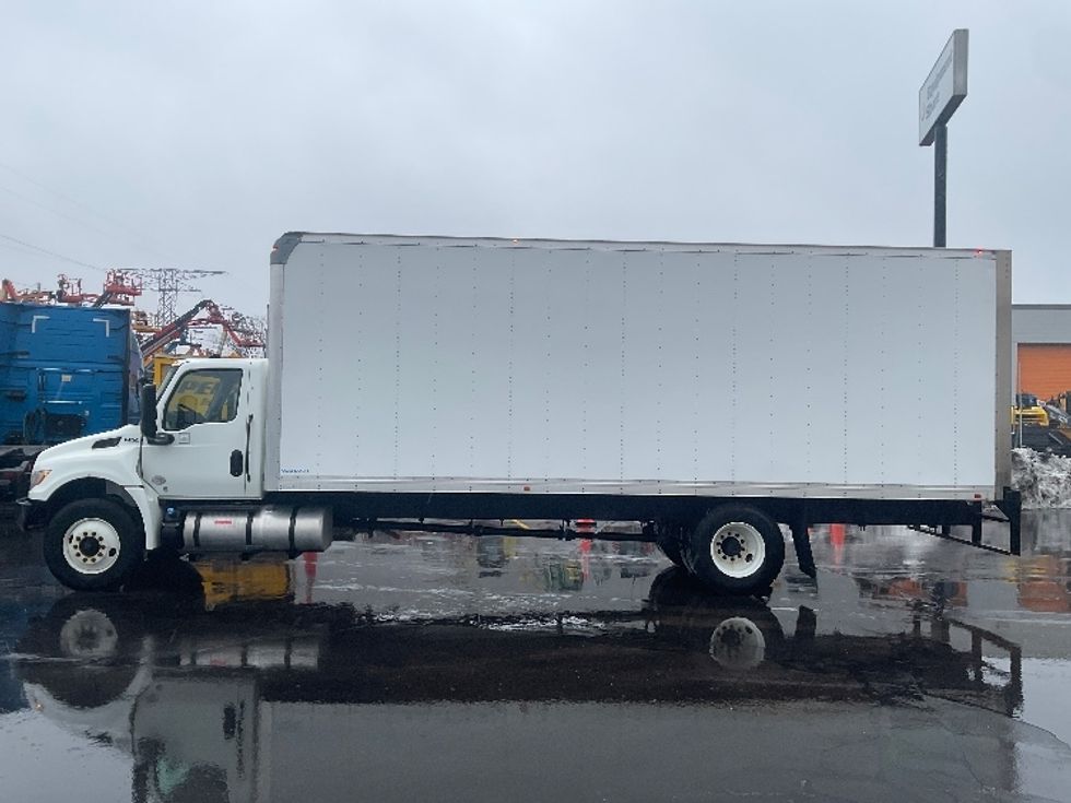 Medium Duty Box Truck-Light and Medium Duty Trucks-International-2023-MV607N-Milwaukee-WI-103,611\n\t\tmiles-$ 70,250 - Image 4