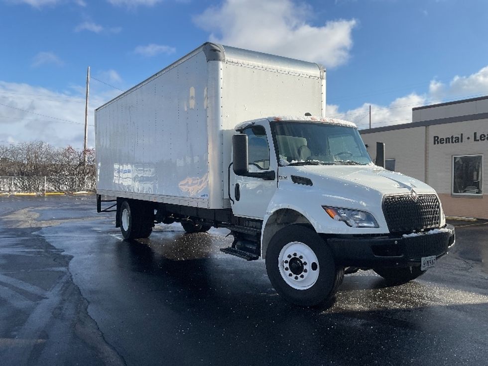Medium Duty Box Truck-Light and Medium Duty Trucks-International-2023-MV607N-Milwaukee-WI-98,862\n\t\tmiles-$ 71,000 - Image 1