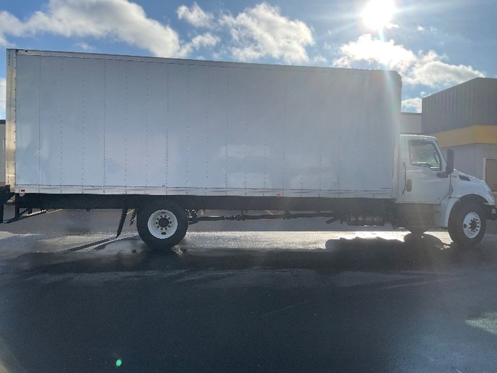 Medium Duty Box Truck-Light and Medium Duty Trucks-International-2023-MV607N-Milwaukee-WI-98,862\n\t\tmiles-$ 71,000 - Image 15