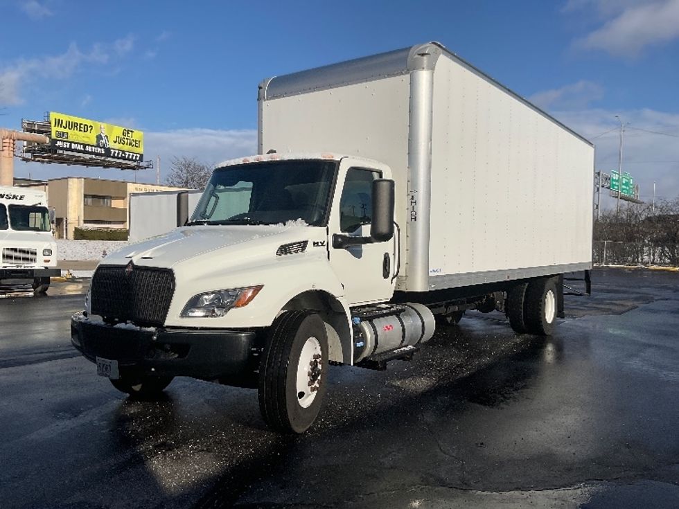 Medium Duty Box Truck-Light and Medium Duty Trucks-International-2023-MV607N-Milwaukee-WI-98,862\n\t\tmiles-$ 71,000 - Image 3