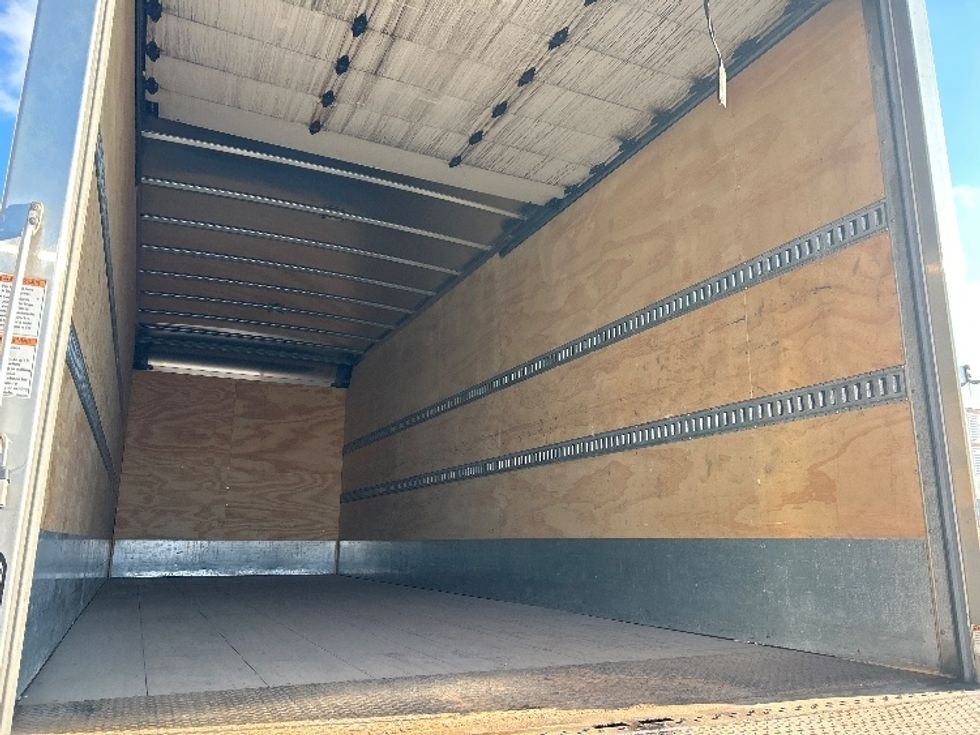 Medium Duty Box Truck-Light and Medium Duty Trucks-International-2023-MV607N-Mississauga-ON-217,206\n\t\tkm-$ 91,000 - Image 12