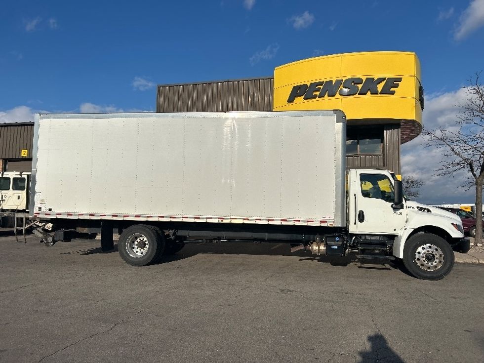 Medium Duty Box Truck-Light and Medium Duty Trucks-International-2023-MV607N-Mississauga-ON-217,206\n\t\tkm-$ 91,000 - Image 16