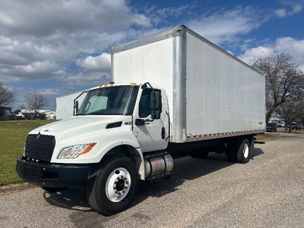 Medium Duty Box Truck-Light and Medium Duty Trucks-International-2023-MV607N-Montgomery-AL-61,057\n\t\tmiles-$ 81,000 - Image 3