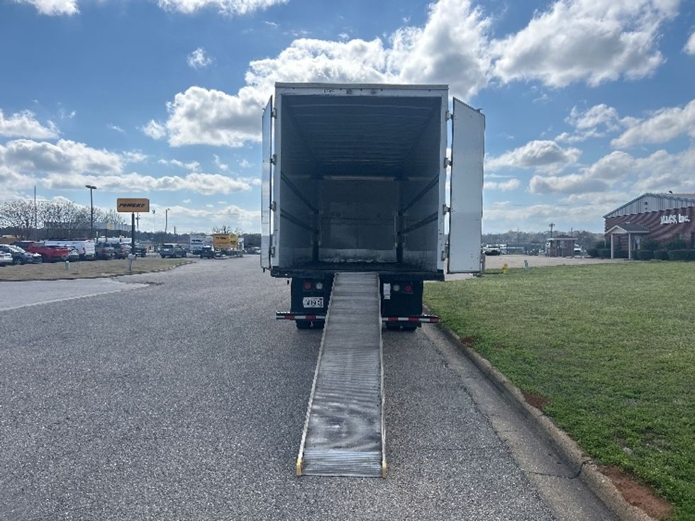 Medium Duty Box Truck-Light and Medium Duty Trucks-International-2023-MV607N-Montgomery-AL-61,057\n\t\tmiles-$ 81,000 - Image 9