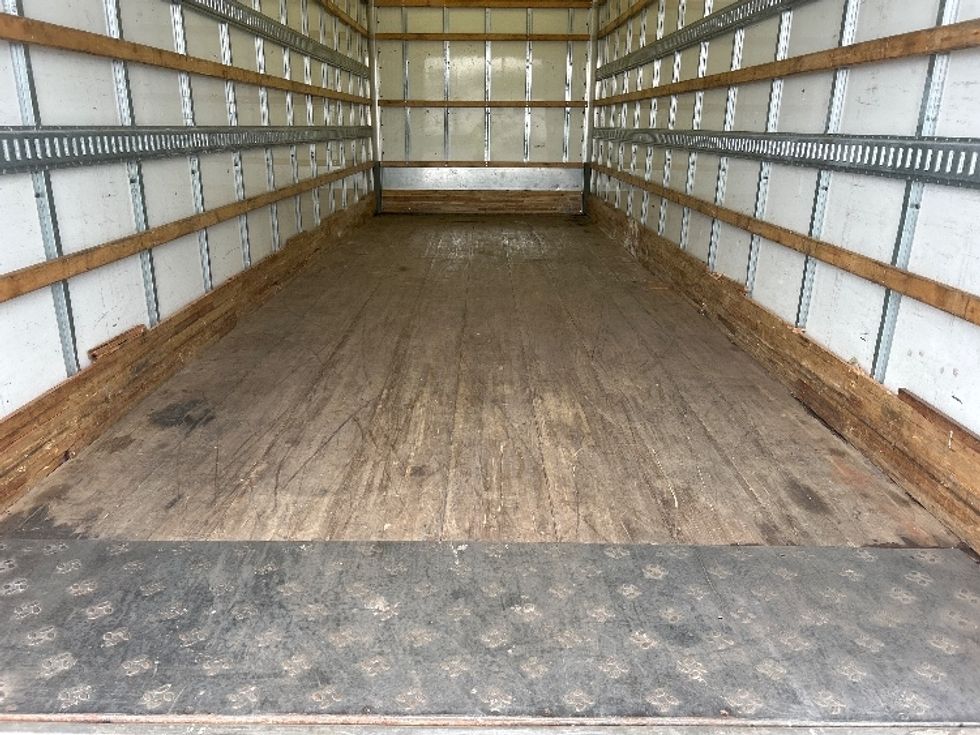 Medium Duty Box Truck-Light and Medium Duty Trucks-International-2023-MV607N-Ocala-FL-228,204\n\t\tmiles-$ 54,000 - Image 10