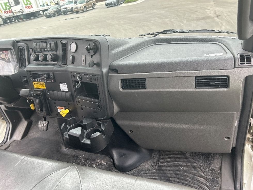 Medium Duty Box Truck-Light and Medium Duty Trucks-International-2023-MV607N-Ocala-FL-228,204\n\t\tmiles-$ 54,000 - Image 21