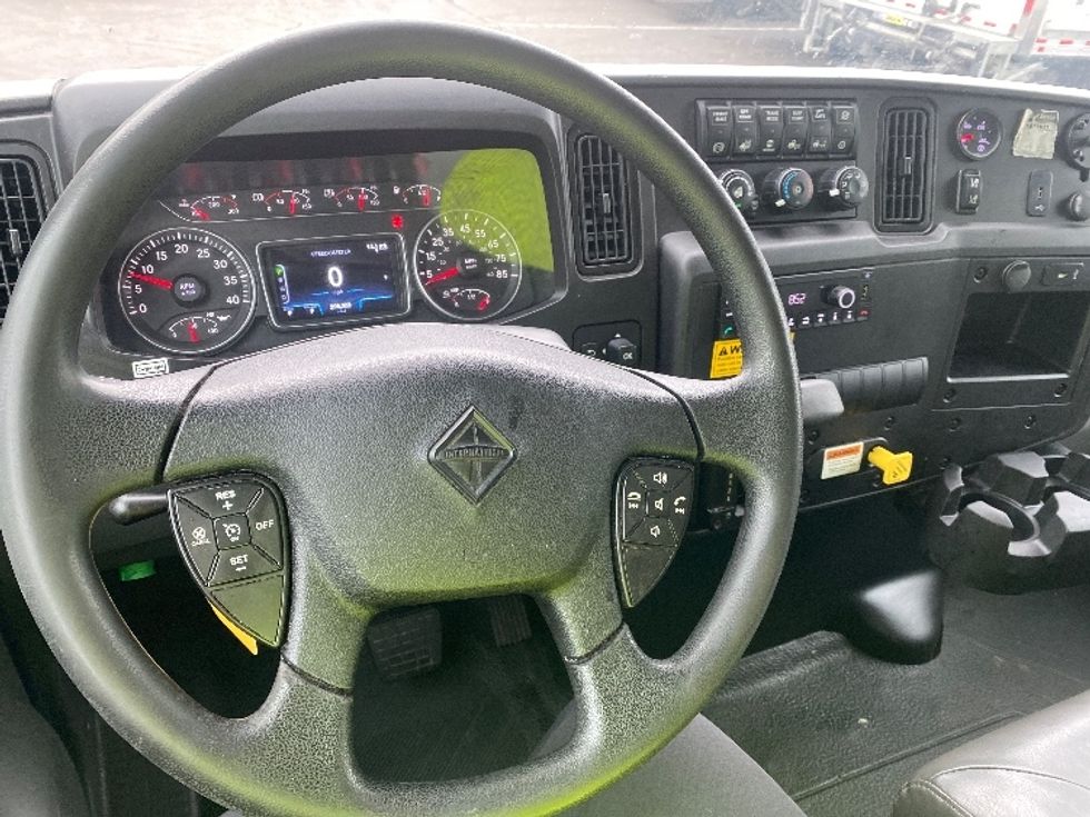 Medium Duty Box Truck-Light and Medium Duty Trucks-International-2023-MV607N-Parsippany-NJ-208,323\n\t\tmiles-$ 53,750 - Image 18