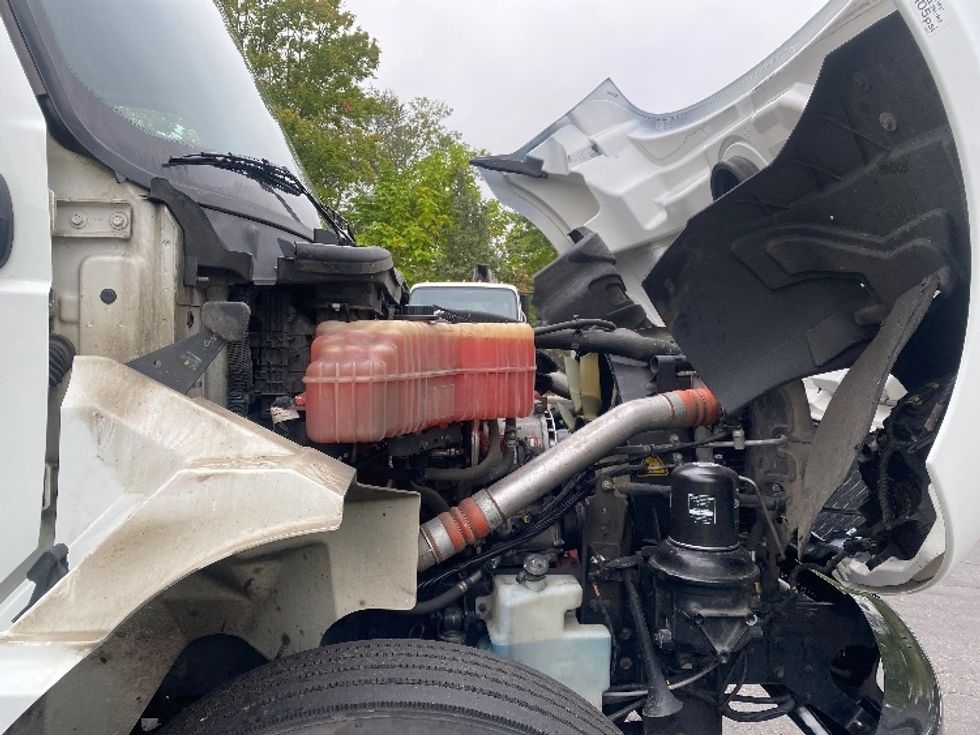 Medium Duty Box Truck-Light and Medium Duty Trucks-International-2023-MV607N-Parsippany-NJ-208,323\n\t\tmiles-$ 53,750 - Image 23
