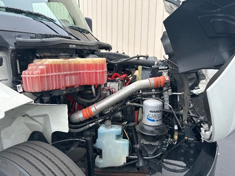 Medium Duty Box Truck-Light and Medium Duty Trucks-International-2023-MV607N-Pensacola-FL-194,470\n\t\tmiles-$ 60,500 - Image 22