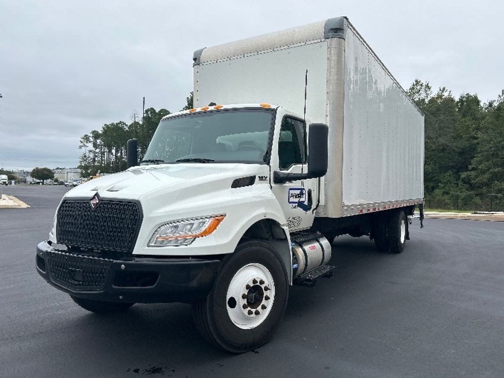 Medium Duty Box Truck-Light and Medium Duty Trucks-International-2023-MV607N-Pensacola-FL-194,470\n\t\tmiles-$ 60,500 - Image 3