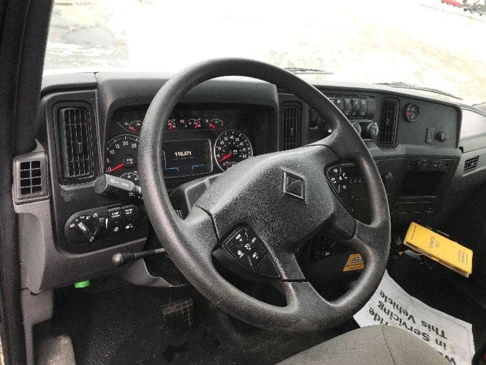 Medium Duty Box Truck-Light and Medium Duty Trucks-International-2023-MV607N-Pewaukee-WI-110,371\n\t\tmiles-$ 69,250 - Image 16