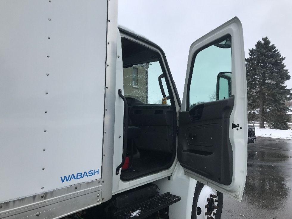 Medium Duty Box Truck-Light and Medium Duty Trucks-International-2023-MV607N-Pewaukee-WI-110,958\n\t\tmiles-$ 69,250 - Image 19